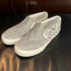 Preppy Vans  floral/stripes